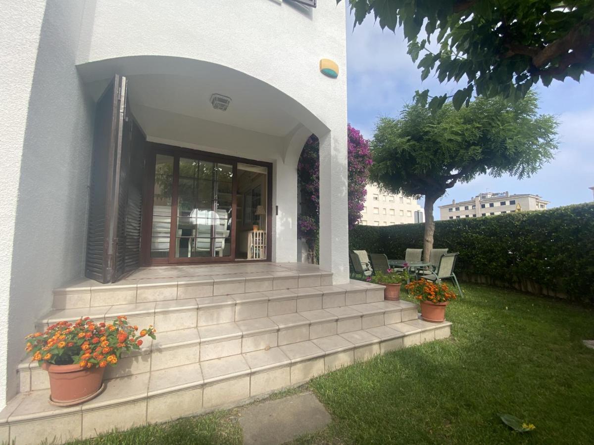 R17 Casa Merce Rodoreda Calafell Exteriör bild