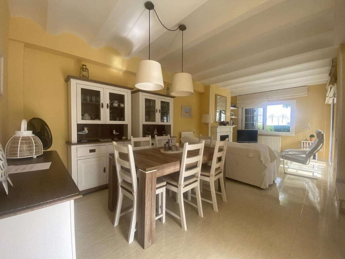 R17 Casa Merce Rodoreda Calafell Exteriör bild