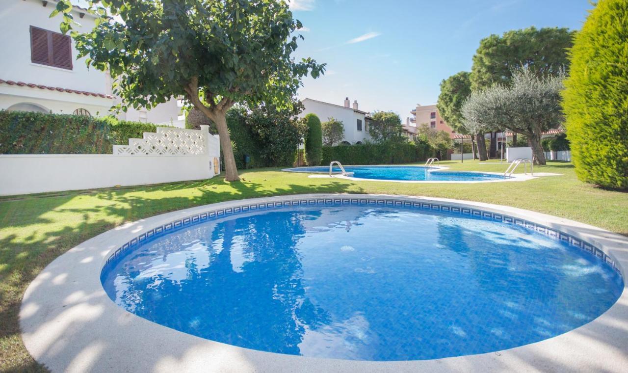 R17 Casa Merce Rodoreda Calafell Exteriör bild
