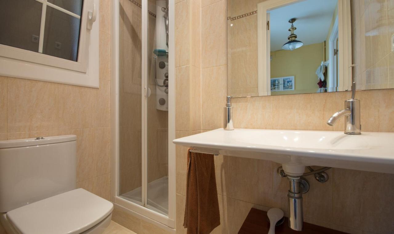 R17 Casa Merce Rodoreda Calafell Exteriör bild